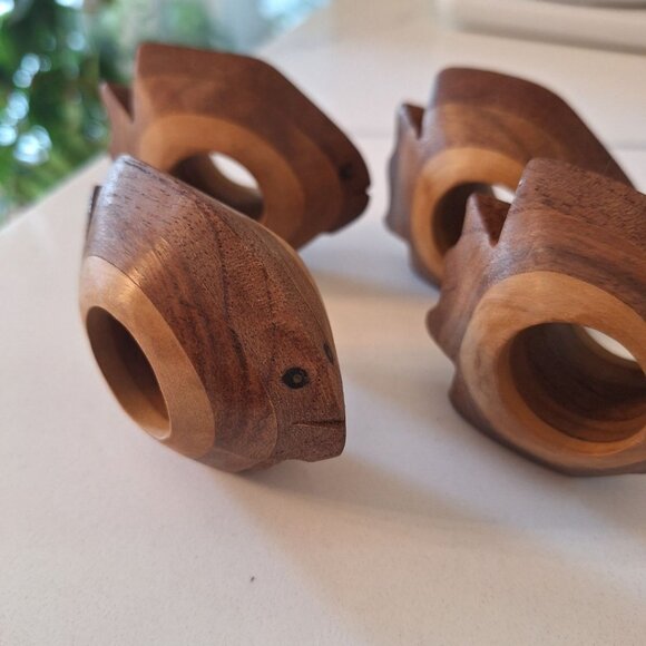 Wooden Fish Napkin Rings India Carved Eyes Faces Nautical Sea Beach Shore Island - Picture 2 of 7